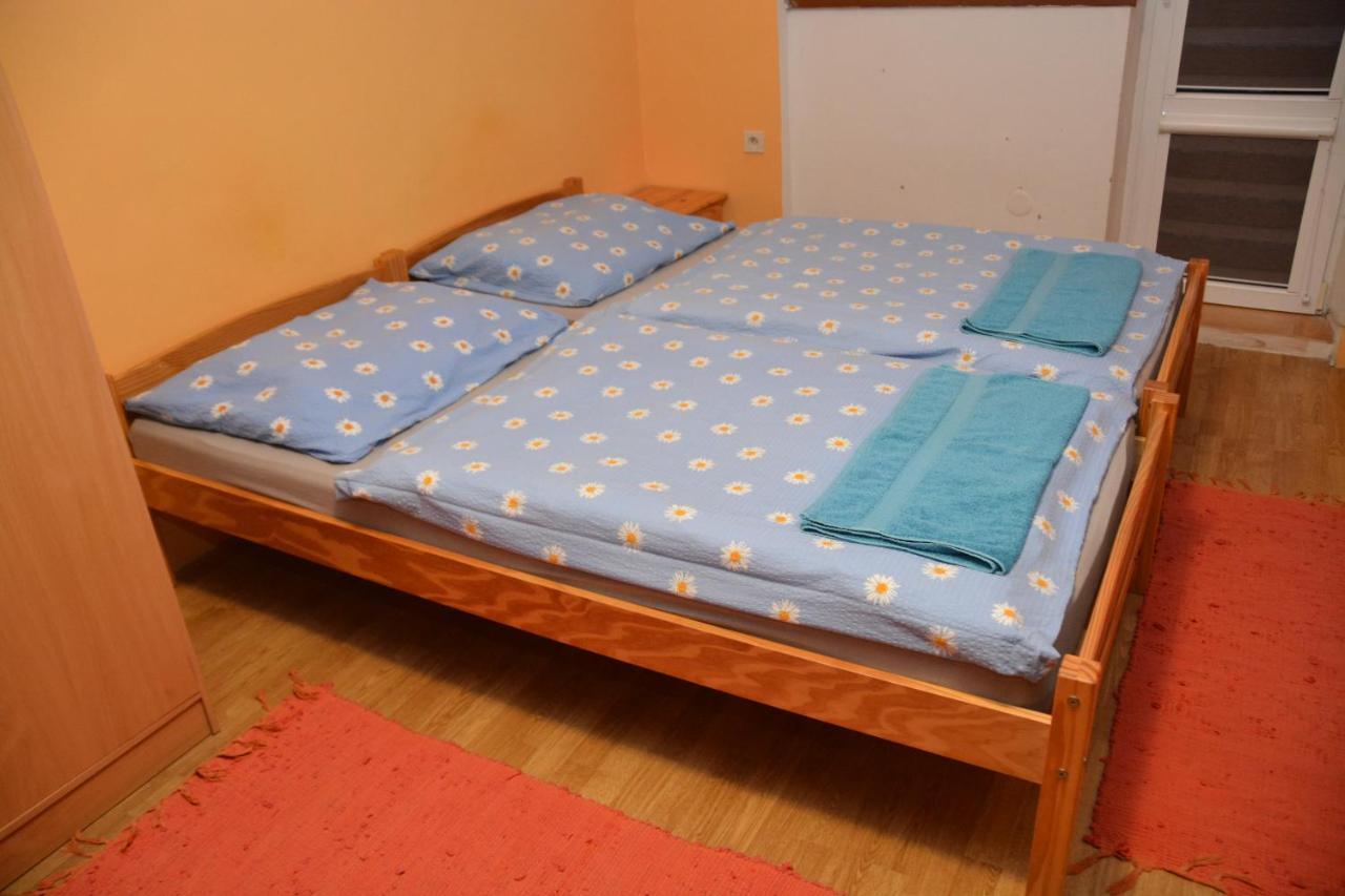 Privat Alexandra Apartment ลิฟตอฟสกีมิคูลาช ภายนอก รูปภาพ